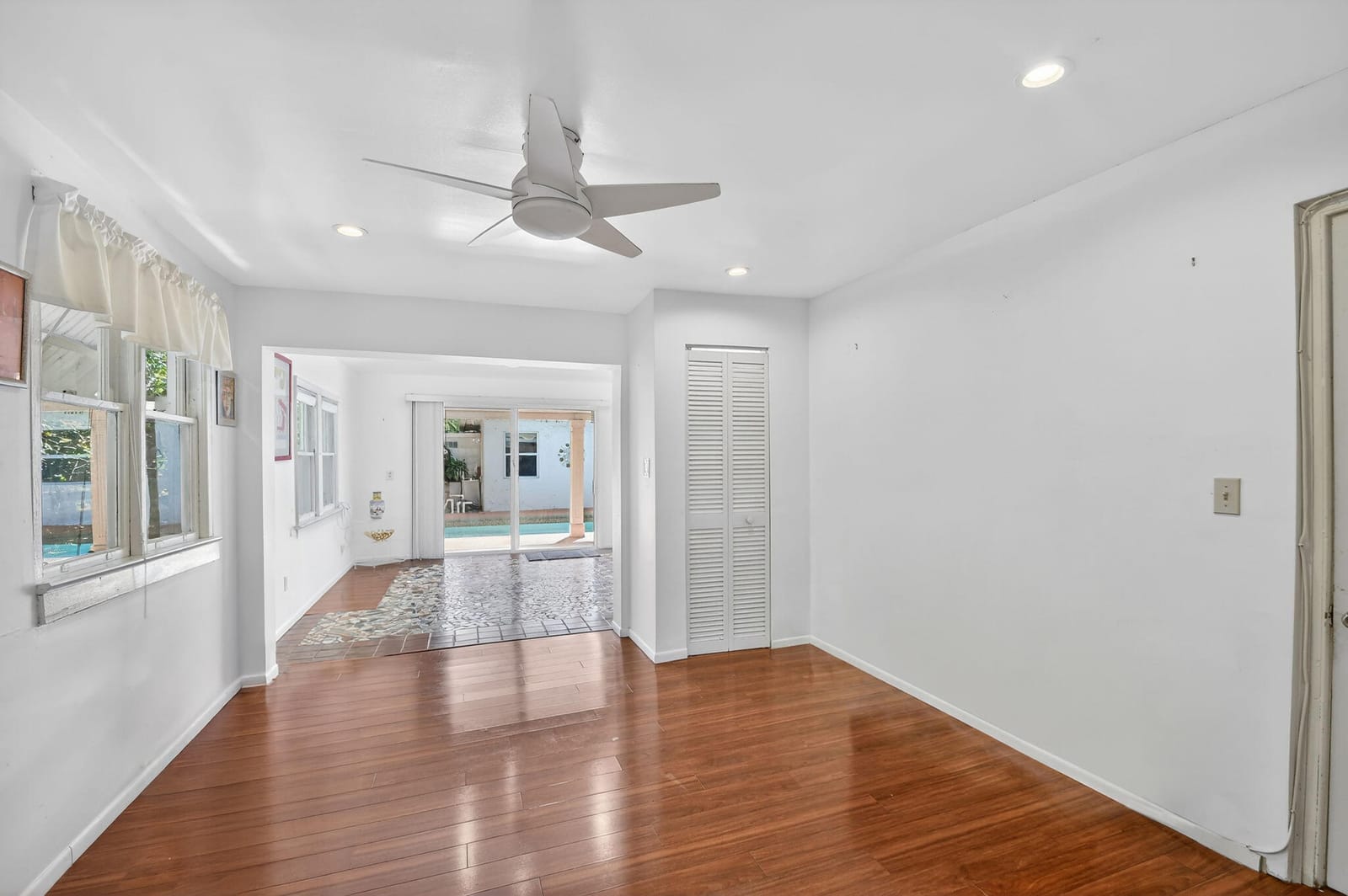 328 Monroe Drive, West Palm Beach, FL 33405 photo 23
