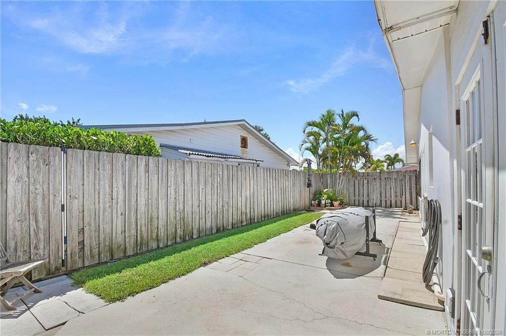76 N El Mar Drive, Jensen Beach, FL 34957 photo 9