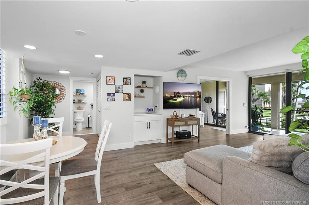 3452 NE Causeway Boulevard 202 — photo 8