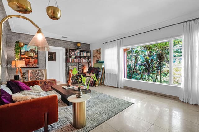 9325 NE 5th Avenue, Miami Shores, FL 33138