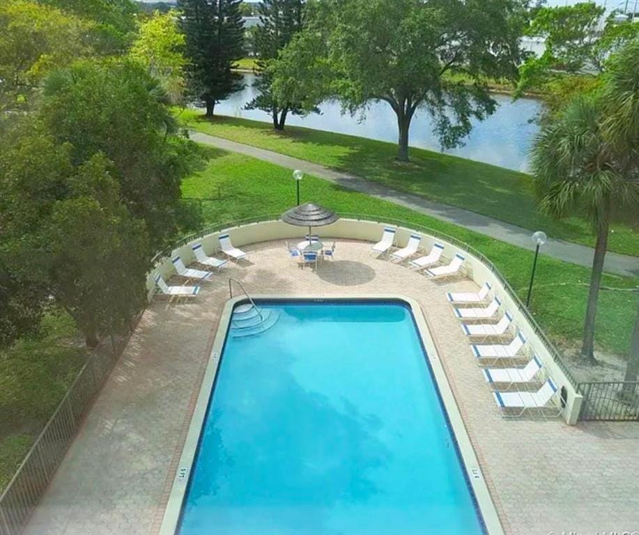 2322 S CYPRESS BEND Drive 210, Pompano Beach, FL 33069 photo 20