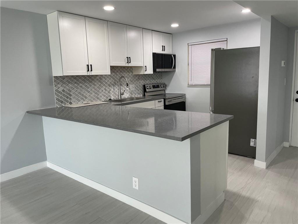 2322 S CYPRESS BEND Drive 210, Pompano Beach, FL 33069 photo 4