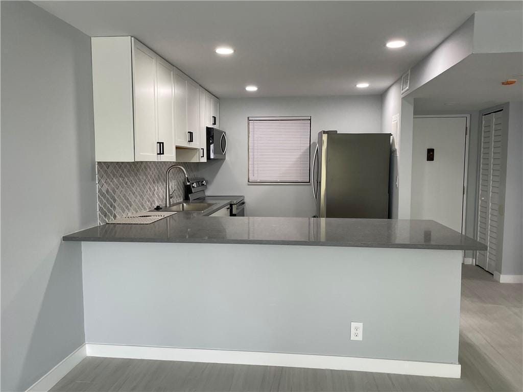 2322 S CYPRESS BEND Drive 210, Pompano Beach, FL 33069 photo 8