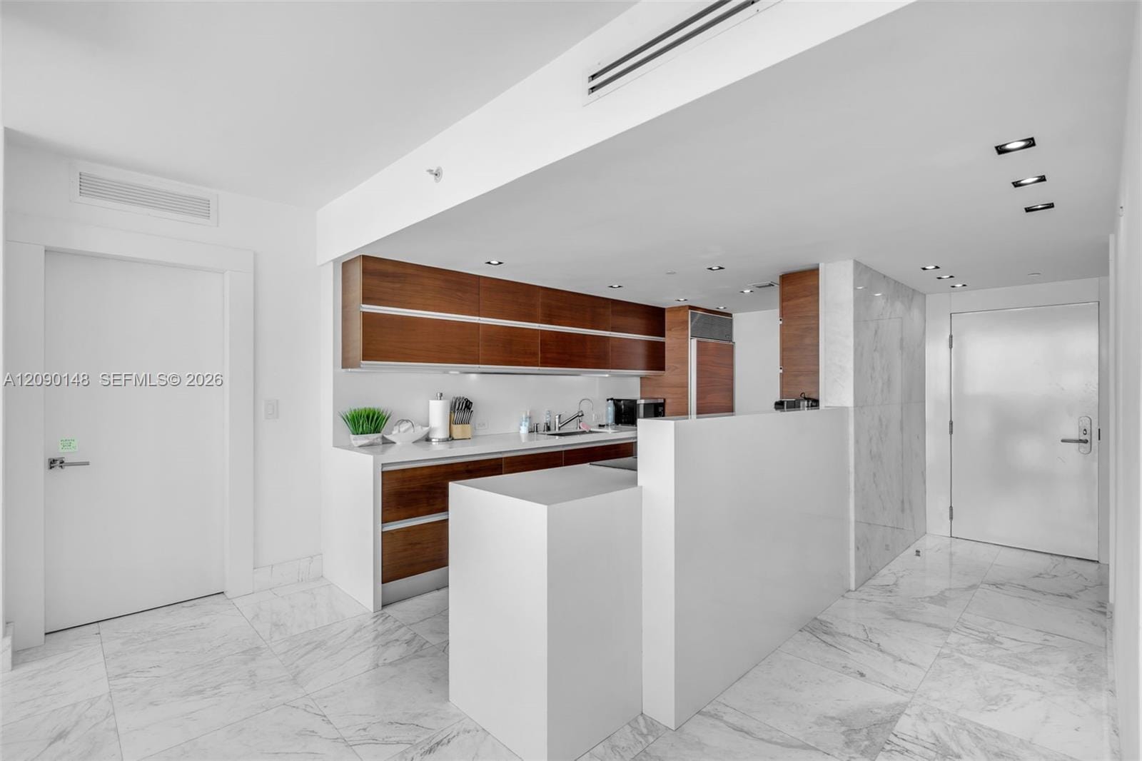 6801 Collins Avenue LPH12 (Door LPH01), Miami Beach, FL 33141 photo 3