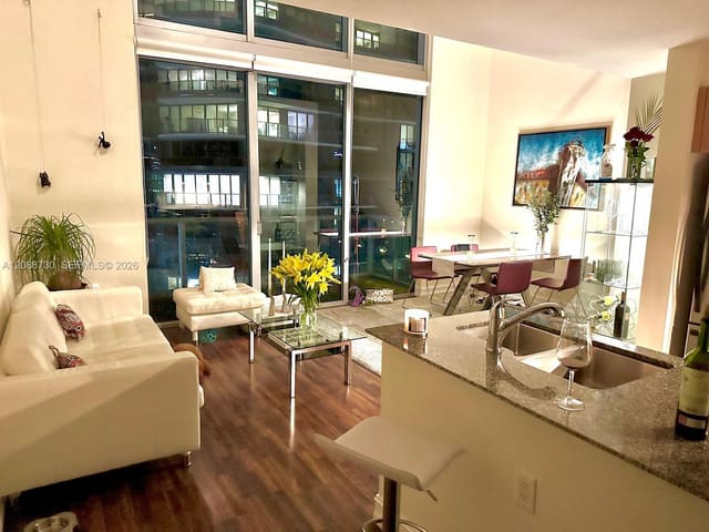1050 Brickell Avenue 3216, Miami, FL 33131