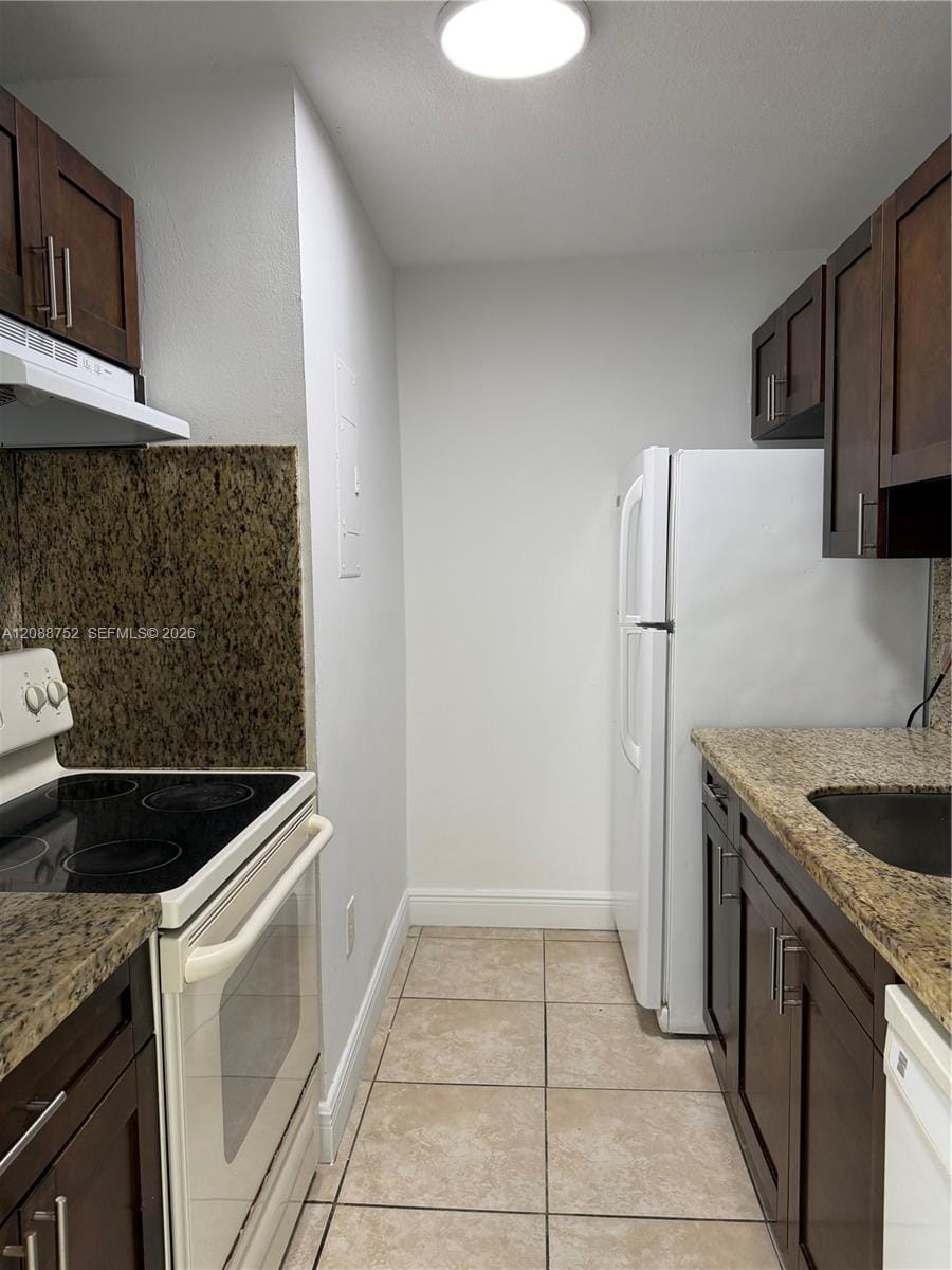 7425 SW 152nd Avenue 11-106 — photo 3