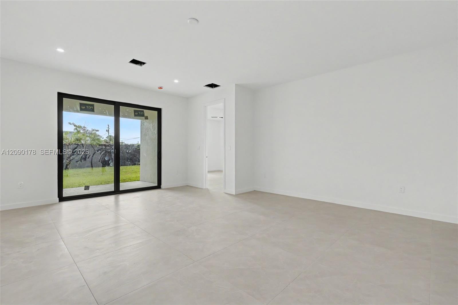 2960 NW 24th Avenue, Oakland Park, FL 33311 photo 15