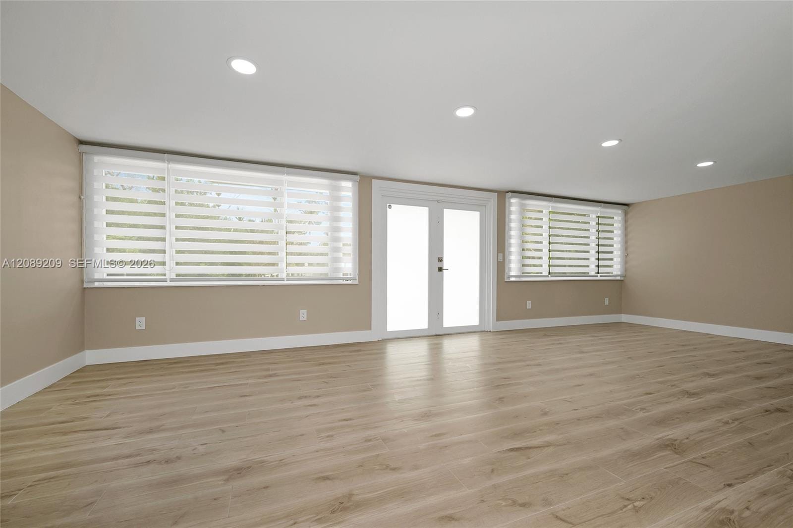 5885 Pine Tree, FL 33957 photo 16