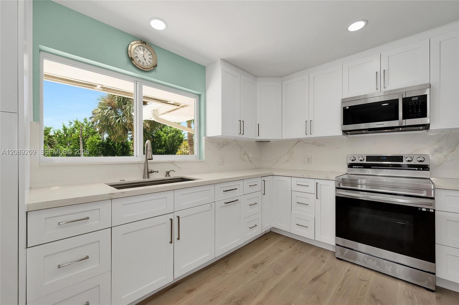 5885 Pine Tree, FL 33957 photo 23