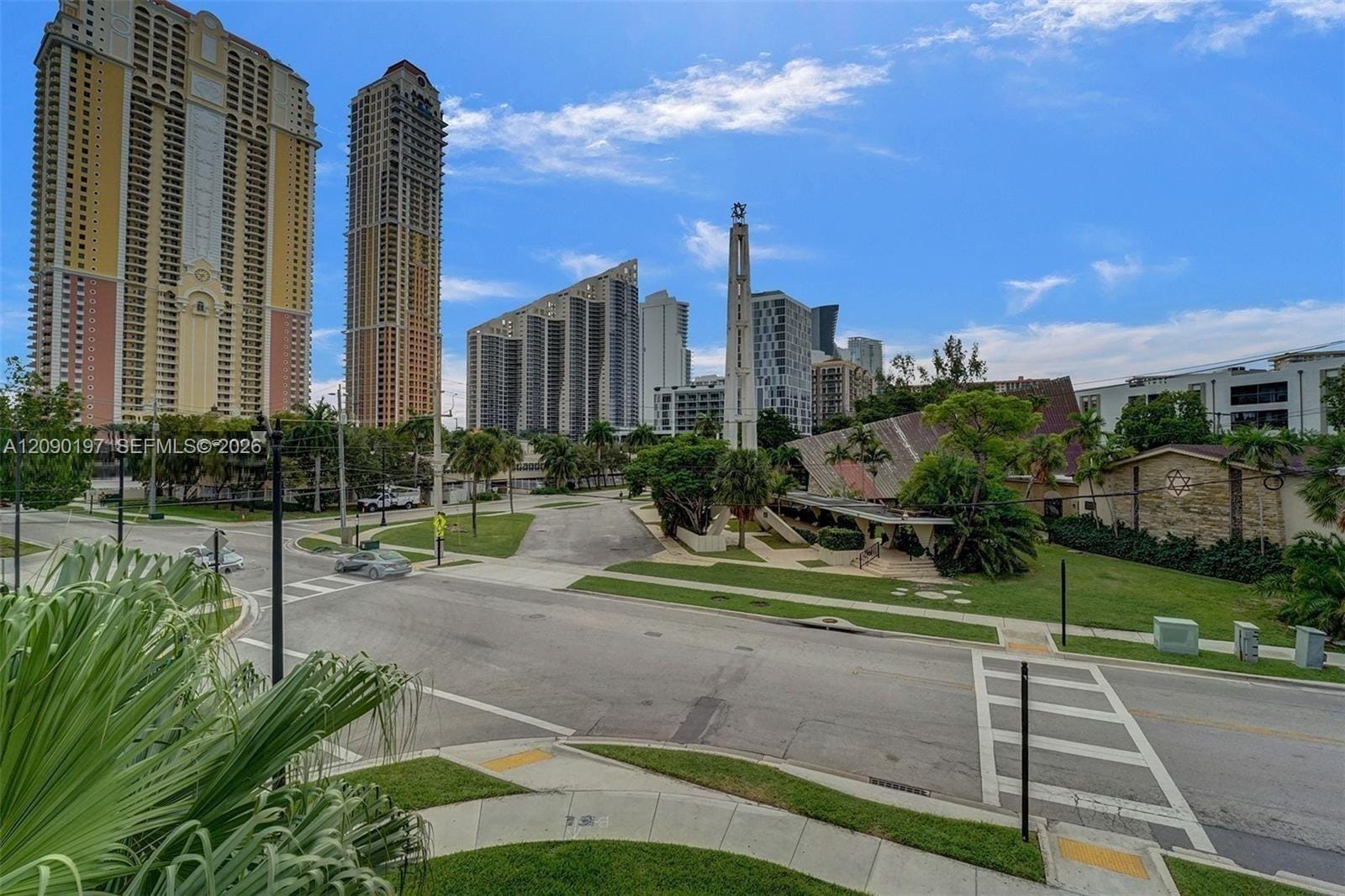 17800 Atlantic Boulevard 307, Sunny Isles Beach, FL 33160 photo 2