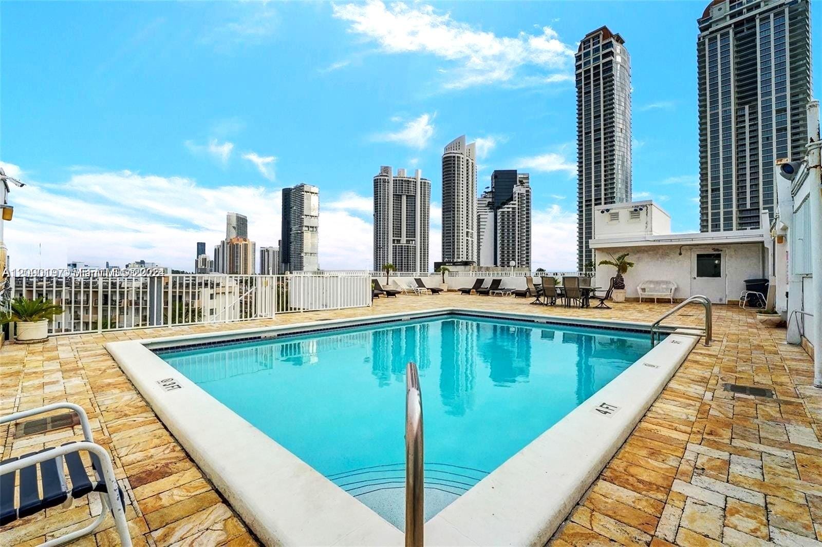 17800 Atlantic Boulevard 307, Sunny Isles Beach, FL 33160 photo 4
