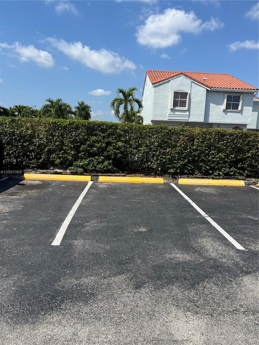 1153 NW 123rd Place 304, Miami, FL 33182 photo 2