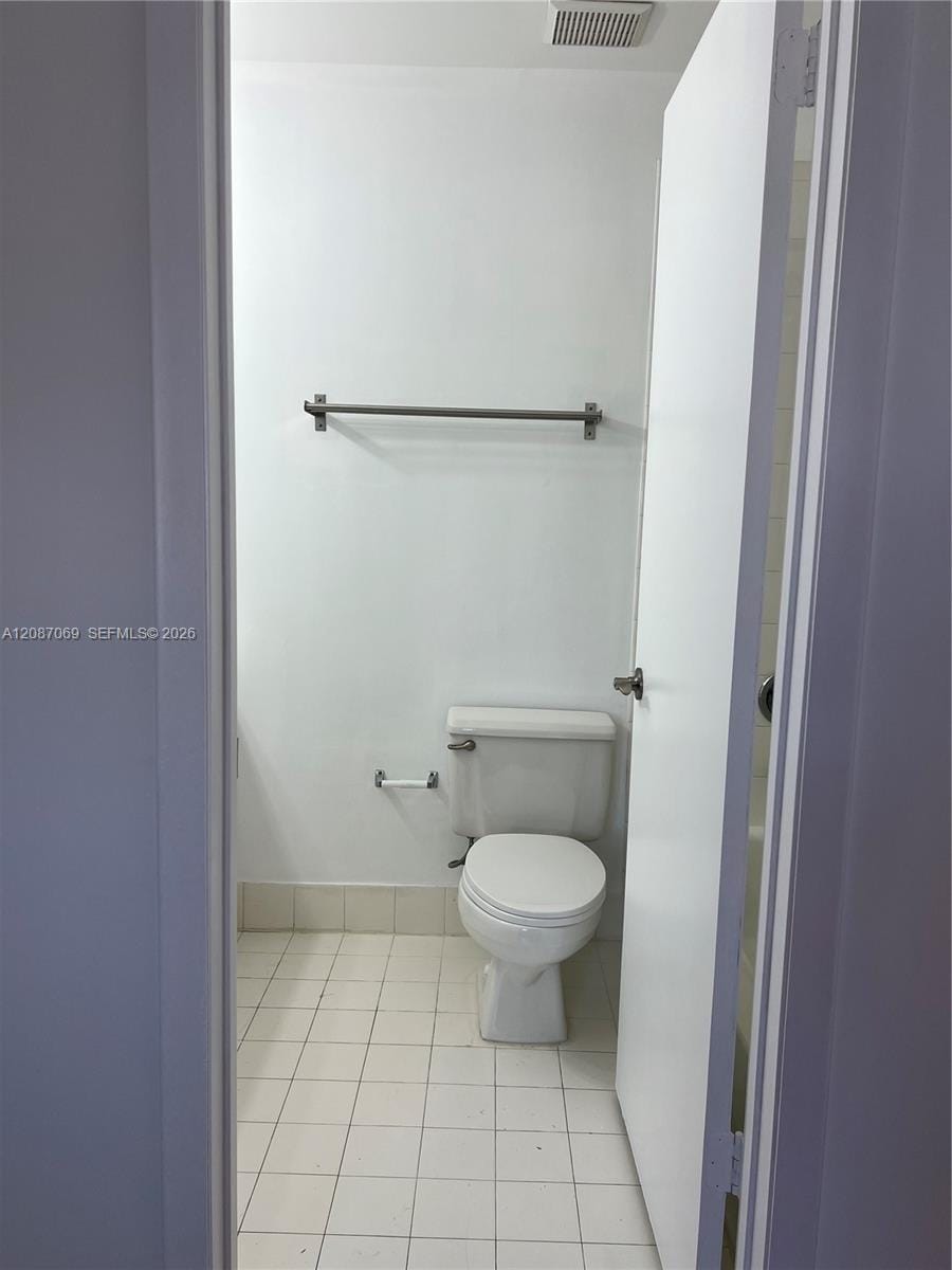 1153 NW 123rd Place 304, Miami, FL 33182 photo 23