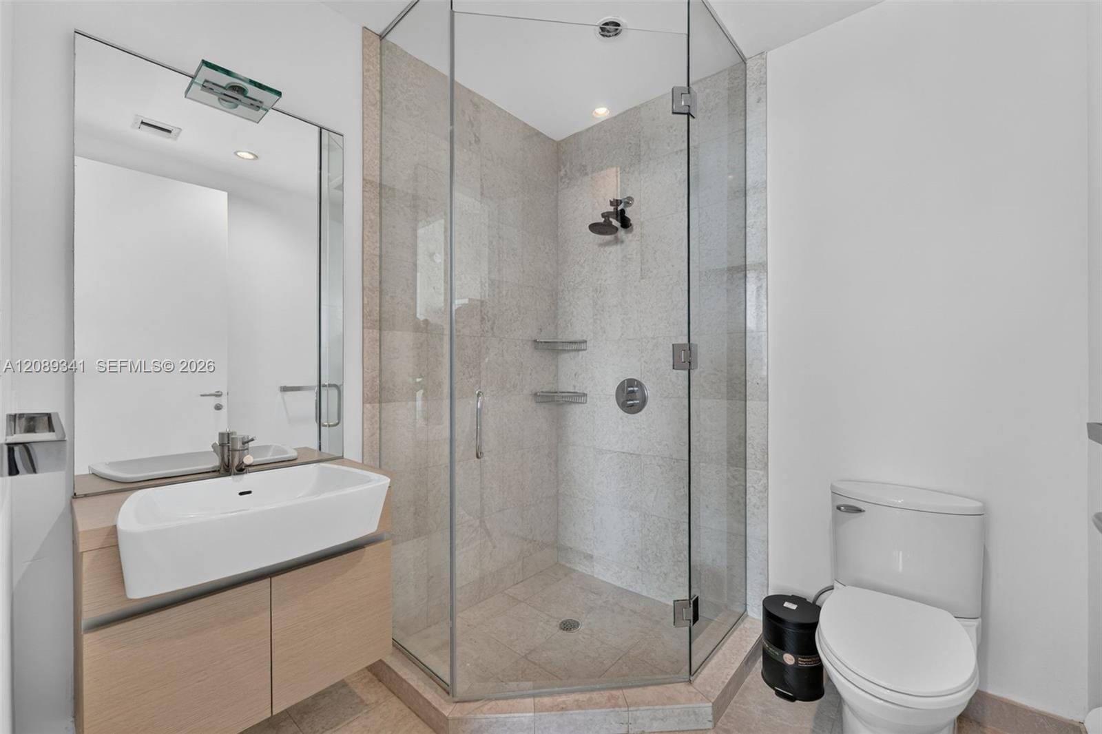200 Biscayne Boulevard Way 4711, Miami, FL 33131 photo 16