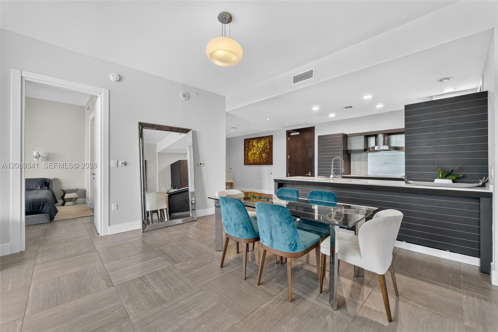 200 Biscayne Boulevard Way 4711, Miami, FL 33131 photo 4