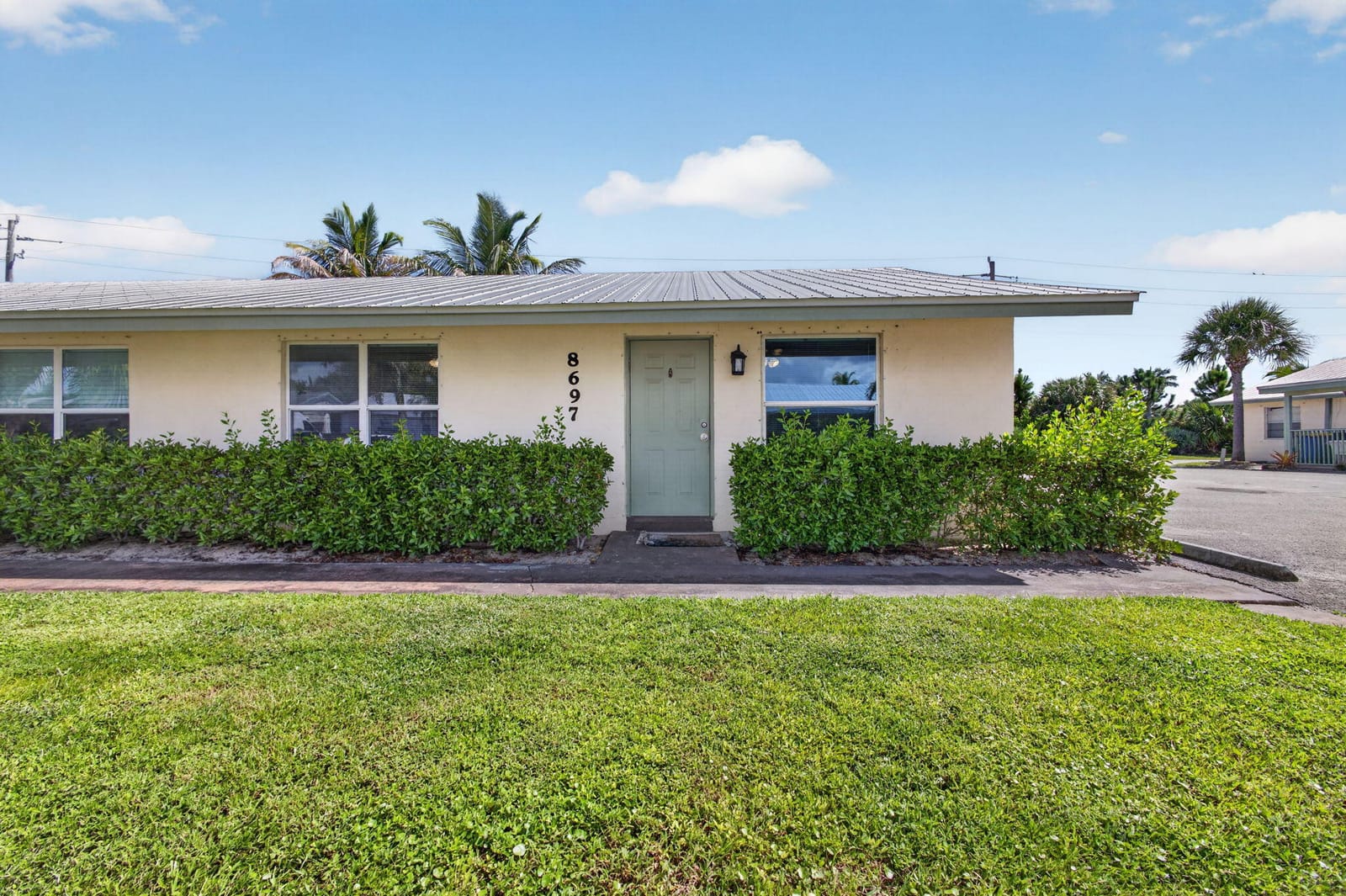 8697 SE HOBE RIDGE Avenue, Hobe Sound, FL 33455 photo 4