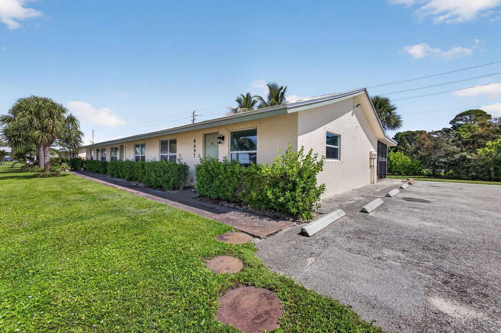 8697 SE HOBE RIDGE Avenue, Hobe Sound, FL 33455 photo 5