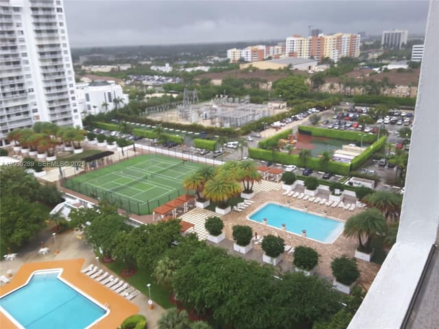 2801 NE 183rd Street 1401W, Aventura, FL 33160