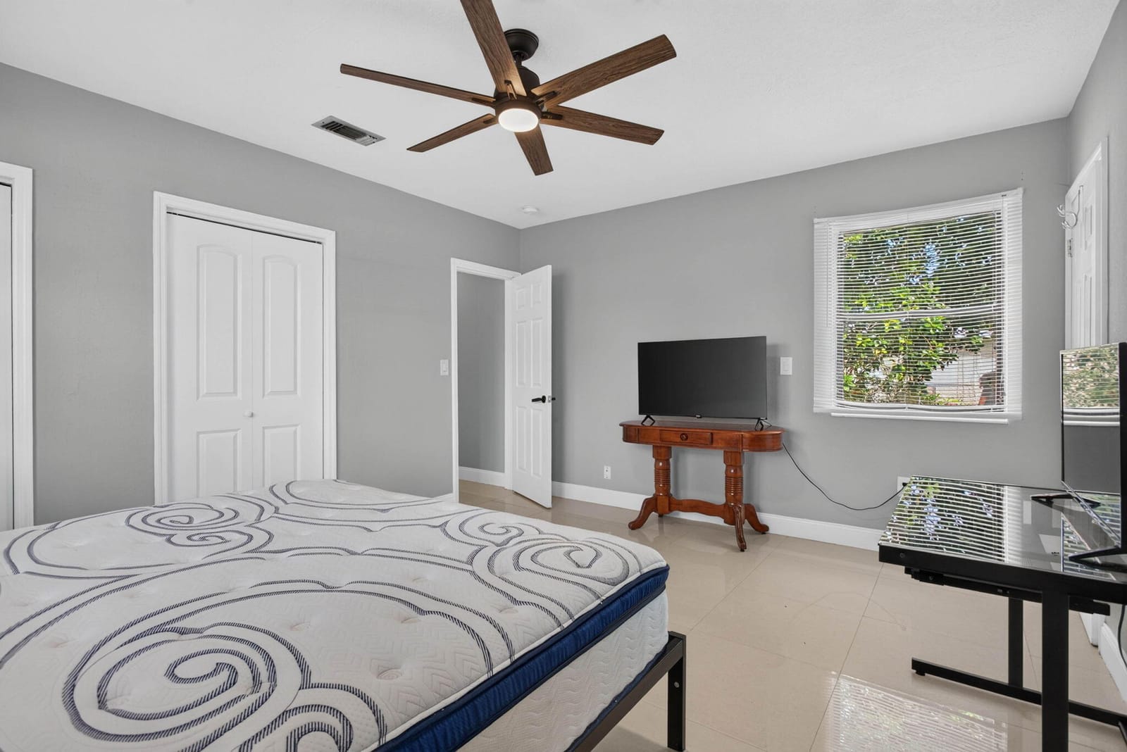 7571 LASALLE Boulevard, Miramar, FL 33023 photo 15