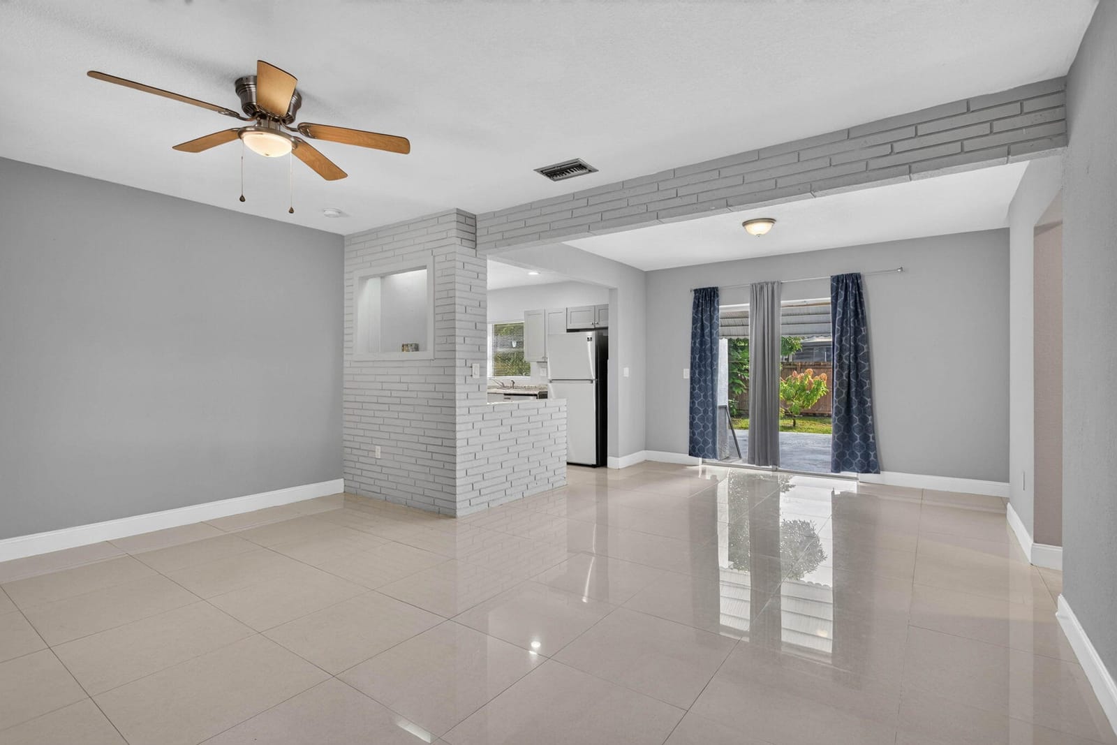 7571 LASALLE Boulevard, Miramar, FL 33023 photo 8