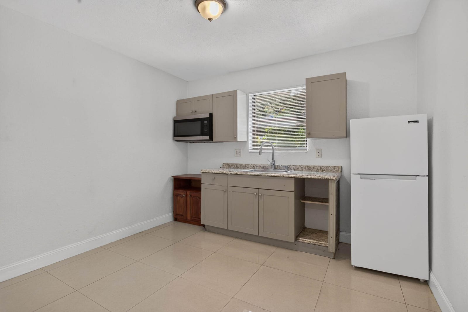 7571 LASALLE Boulevard, Miramar, FL 33023 photo 10
