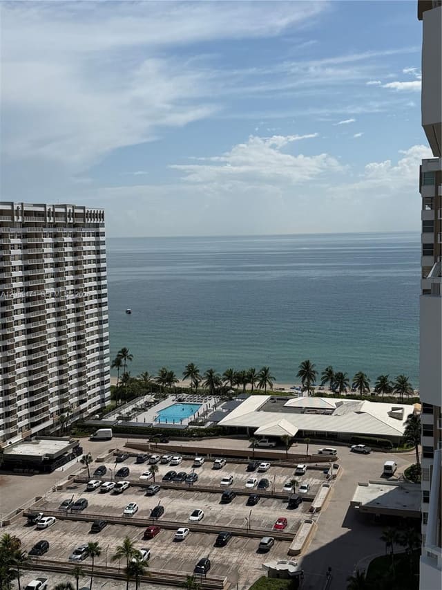 1985 S Ocean Drive 21H, Hallandale Beach, FL 33009