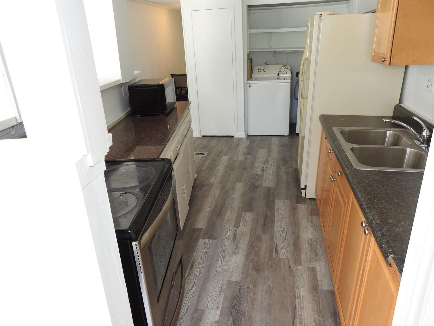 5863 SW 29th Avenue — photo 11
