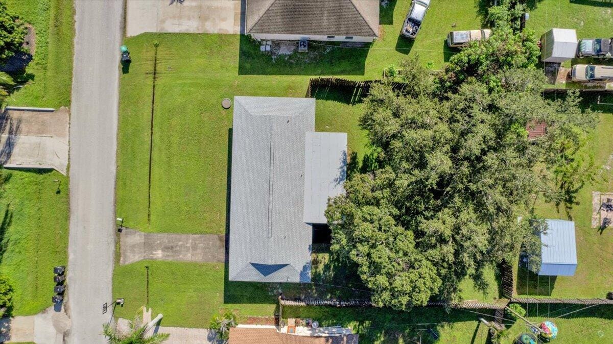 412 SE Dalva Avenue, Port St. Lucie, FL 34984 photo 3