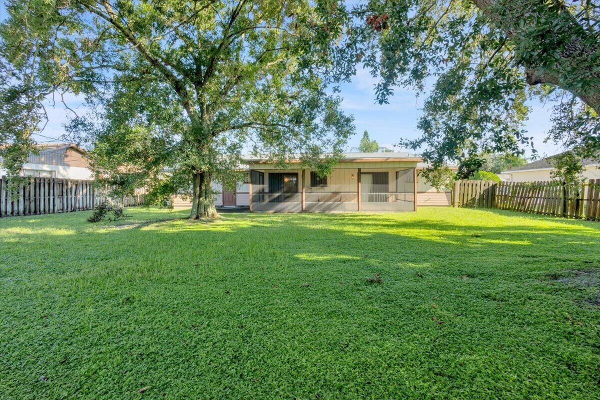 412 SE Dalva Avenue, Port St. Lucie, FL 34984 photo 6
