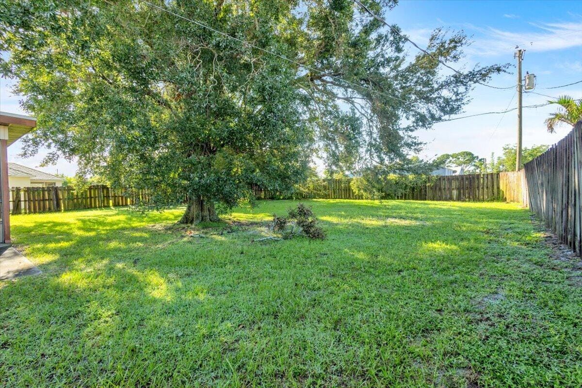 412 SE Dalva Avenue, Port St. Lucie, FL 34984 photo 7