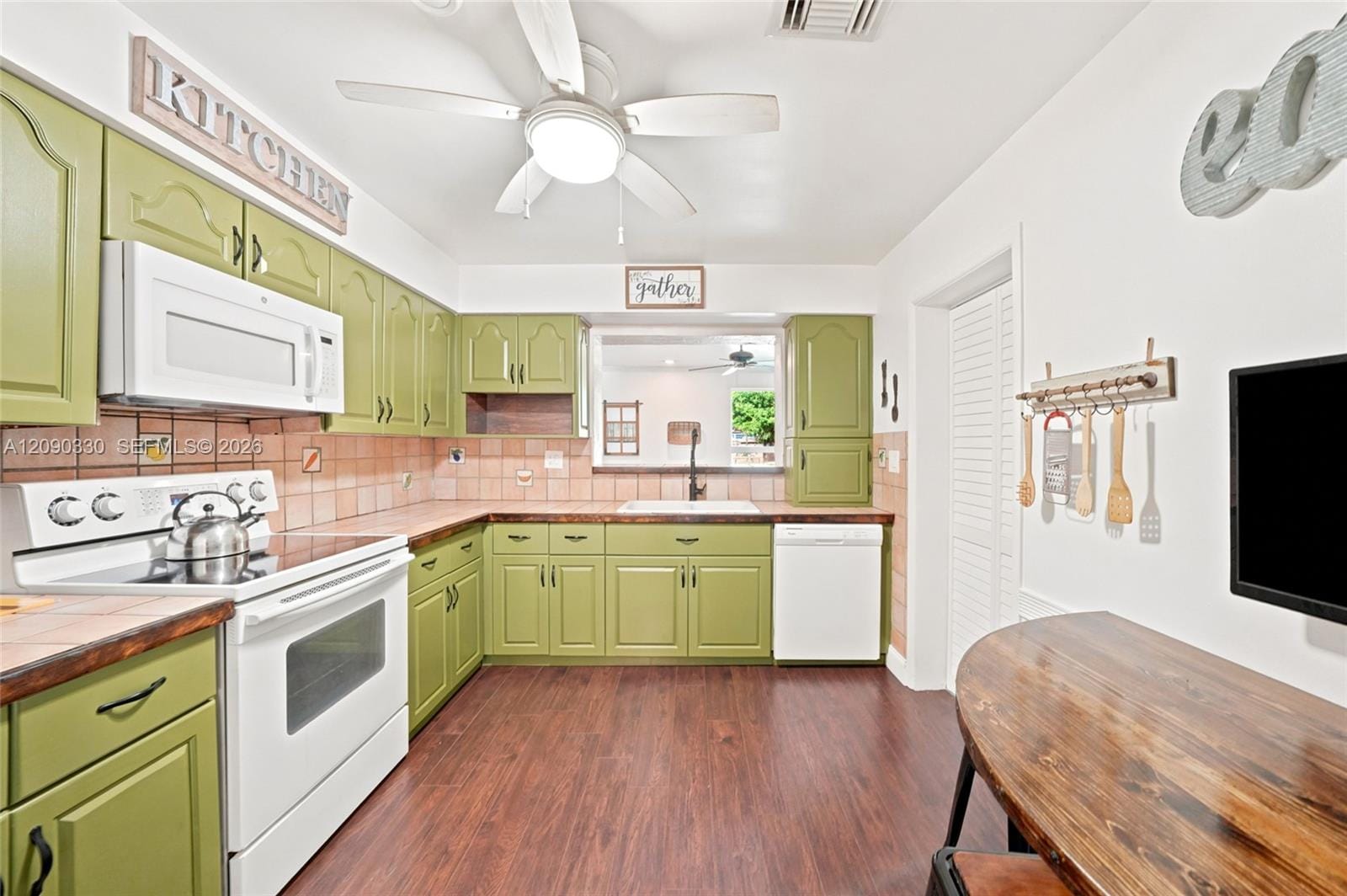 15425 N Miami Avenue, Miami, FL 33169 photo 17