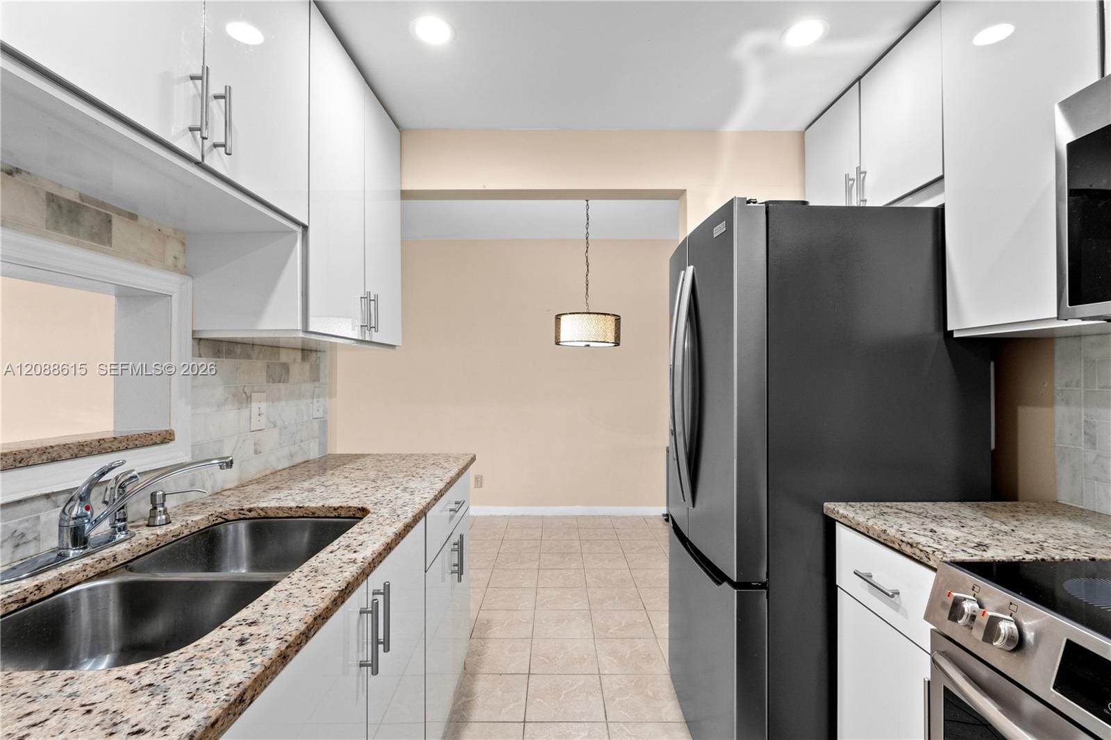 960 Crystal Lake Drive 112 — photo 10