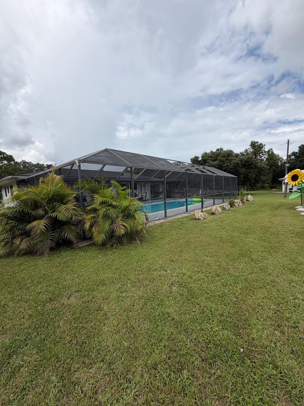 704 CLEVELAND Avenue, Lehigh Acres, FL 33972 photo 2