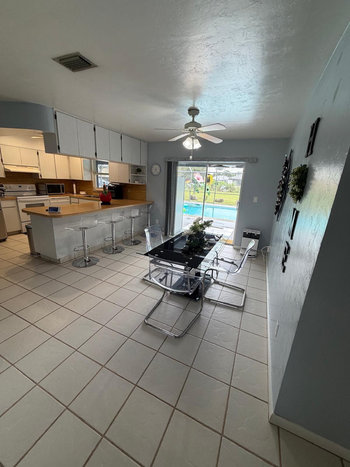 704 CLEVELAND Avenue, Lehigh Acres, FL 33972 photo 13