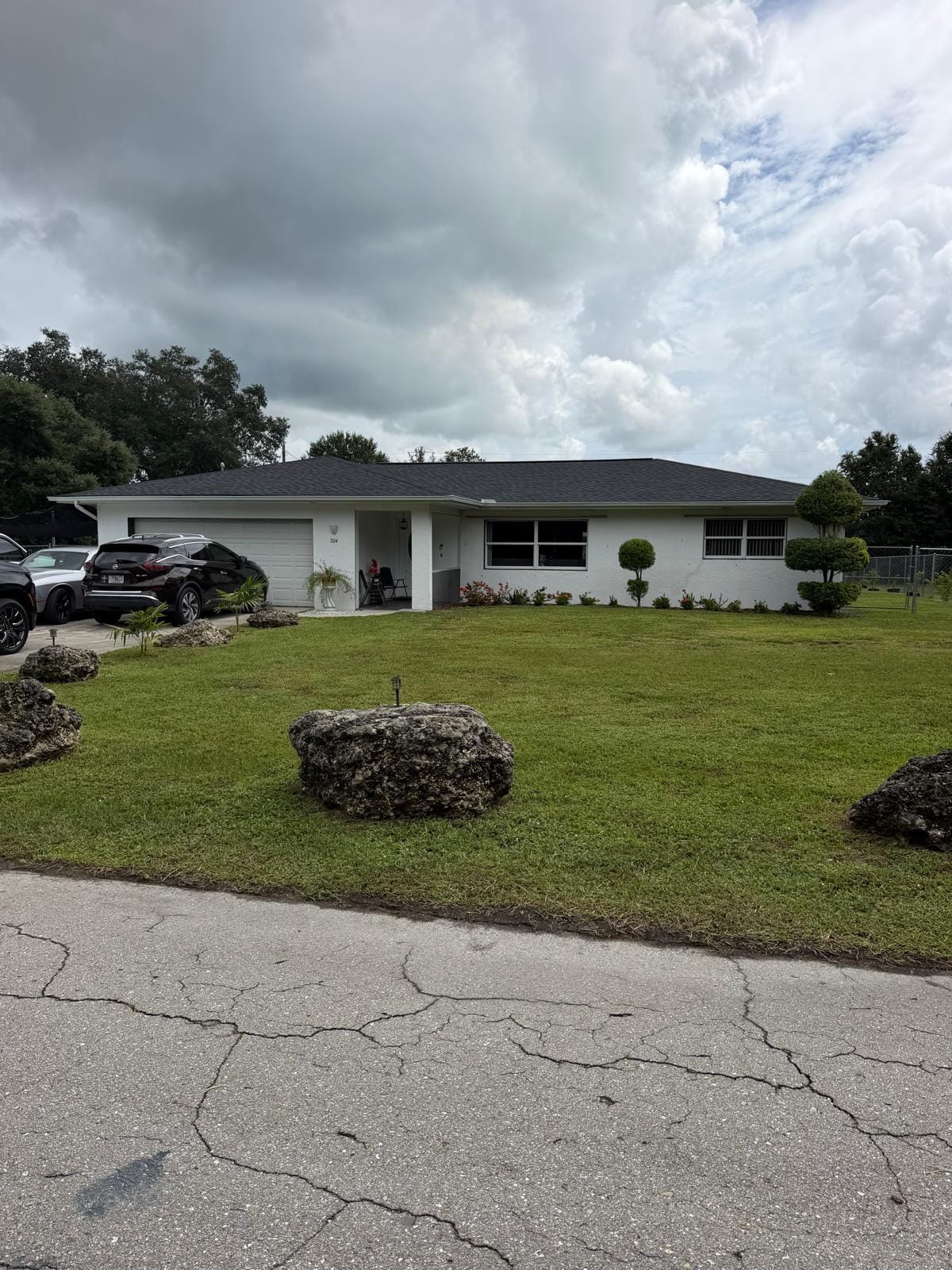 704 CLEVELAND Avenue, Lehigh Acres, FL 33972 photo 3