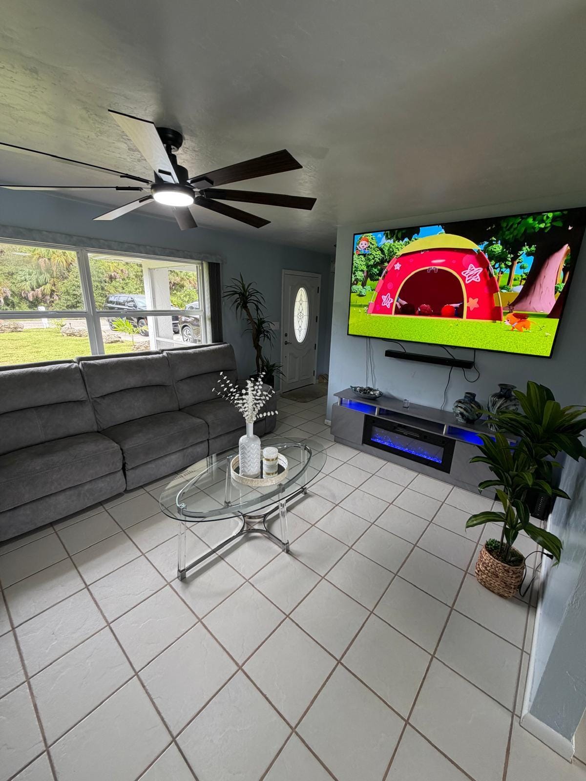 704 CLEVELAND Avenue, Lehigh Acres, FL 33972 photo 10