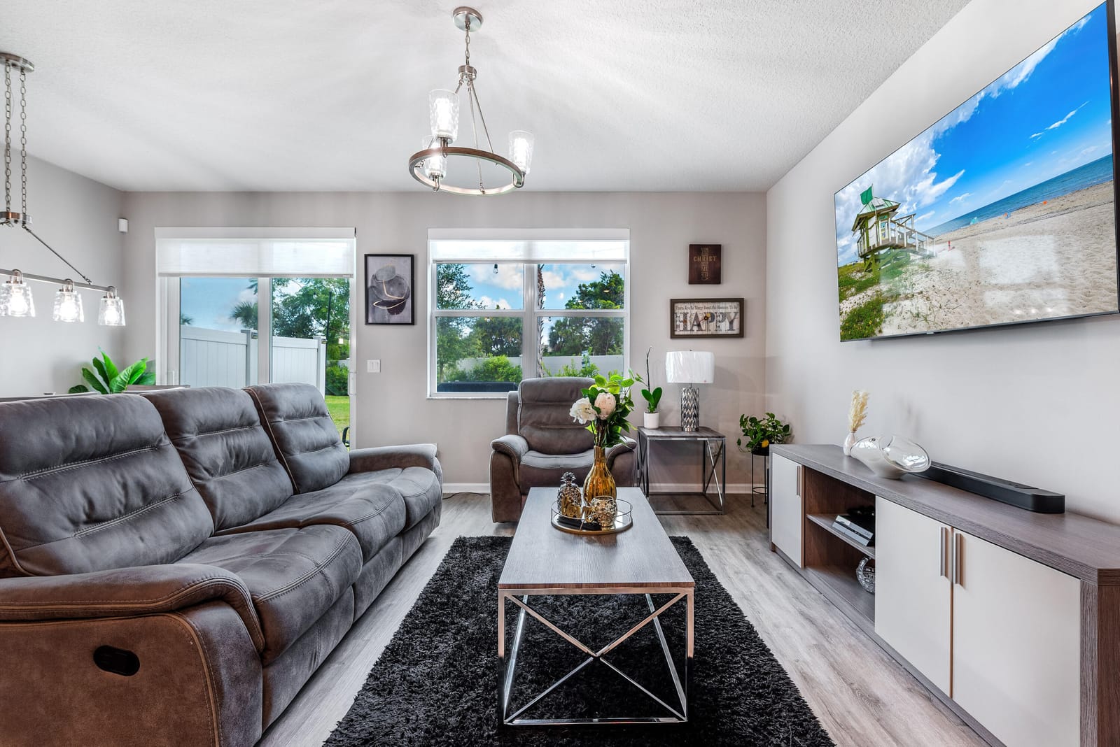 1645 Lindley Street — photo 3