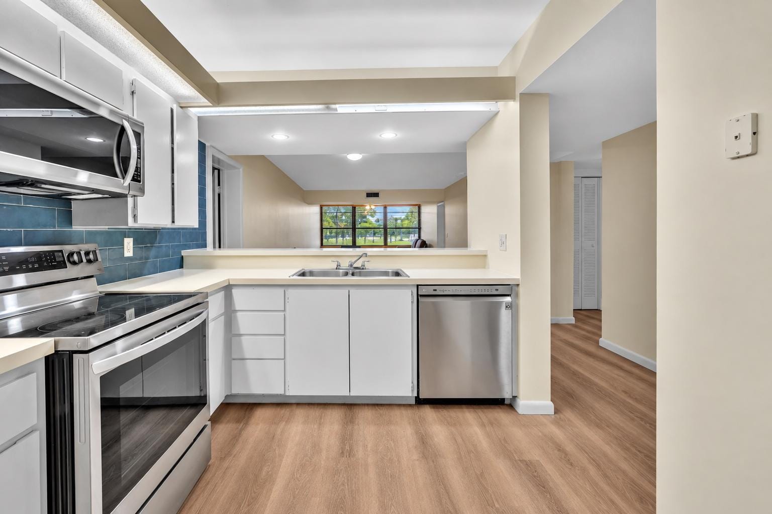 3650 Whitehall Drive 202 — photo 11