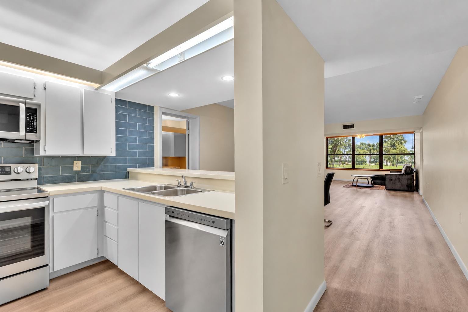 3650 Whitehall Drive 202 — photo 6
