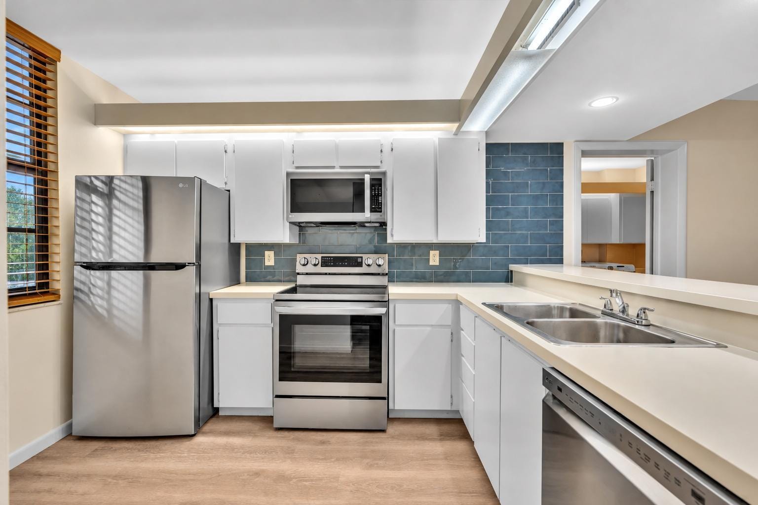 3650 Whitehall Drive 202 — photo 7