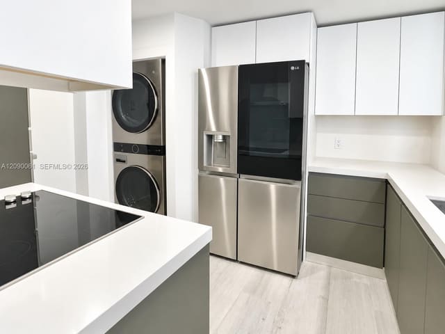 701 Brickell Key Boulevard 1111, Miami, FL 33131