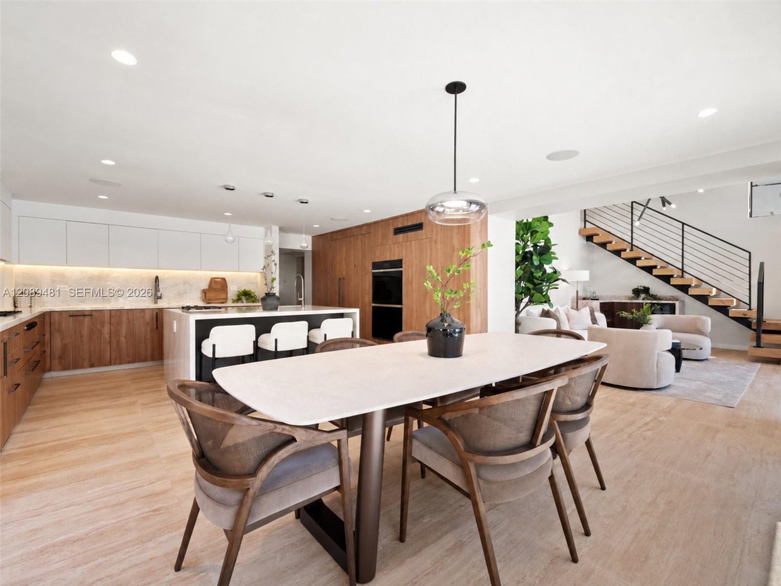 510 W 30th Street — photo 5