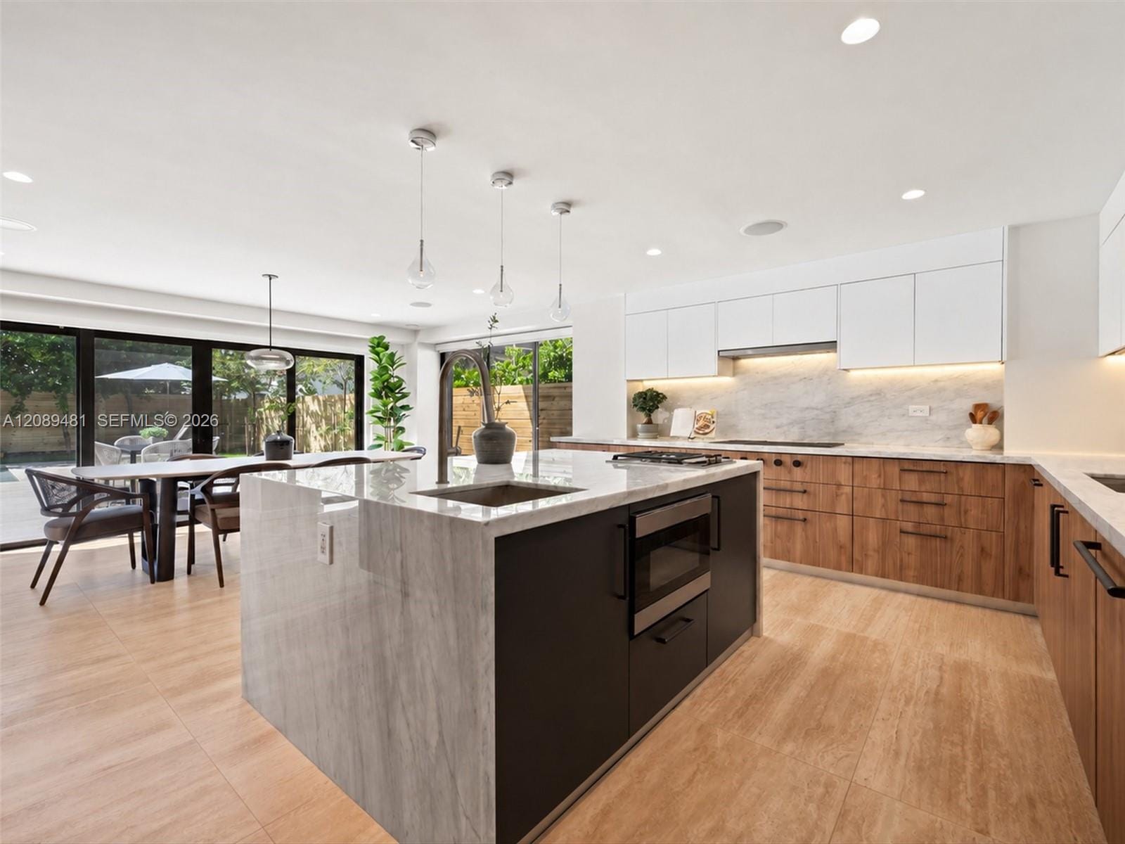 510 W 30th Street — photo 6