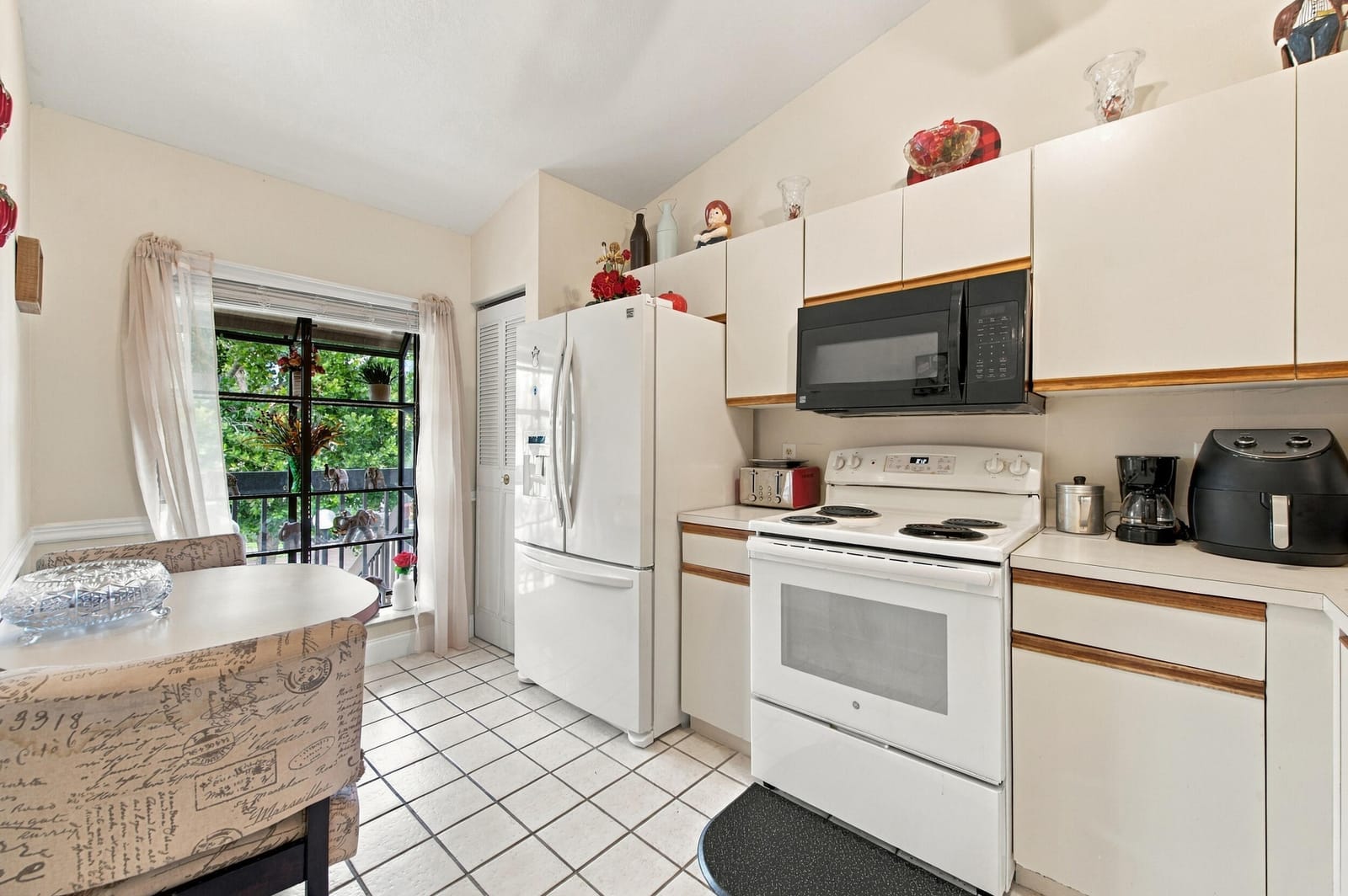 3340 LUCERNE PARK Drive, Greenacres, FL 33467 photo 9