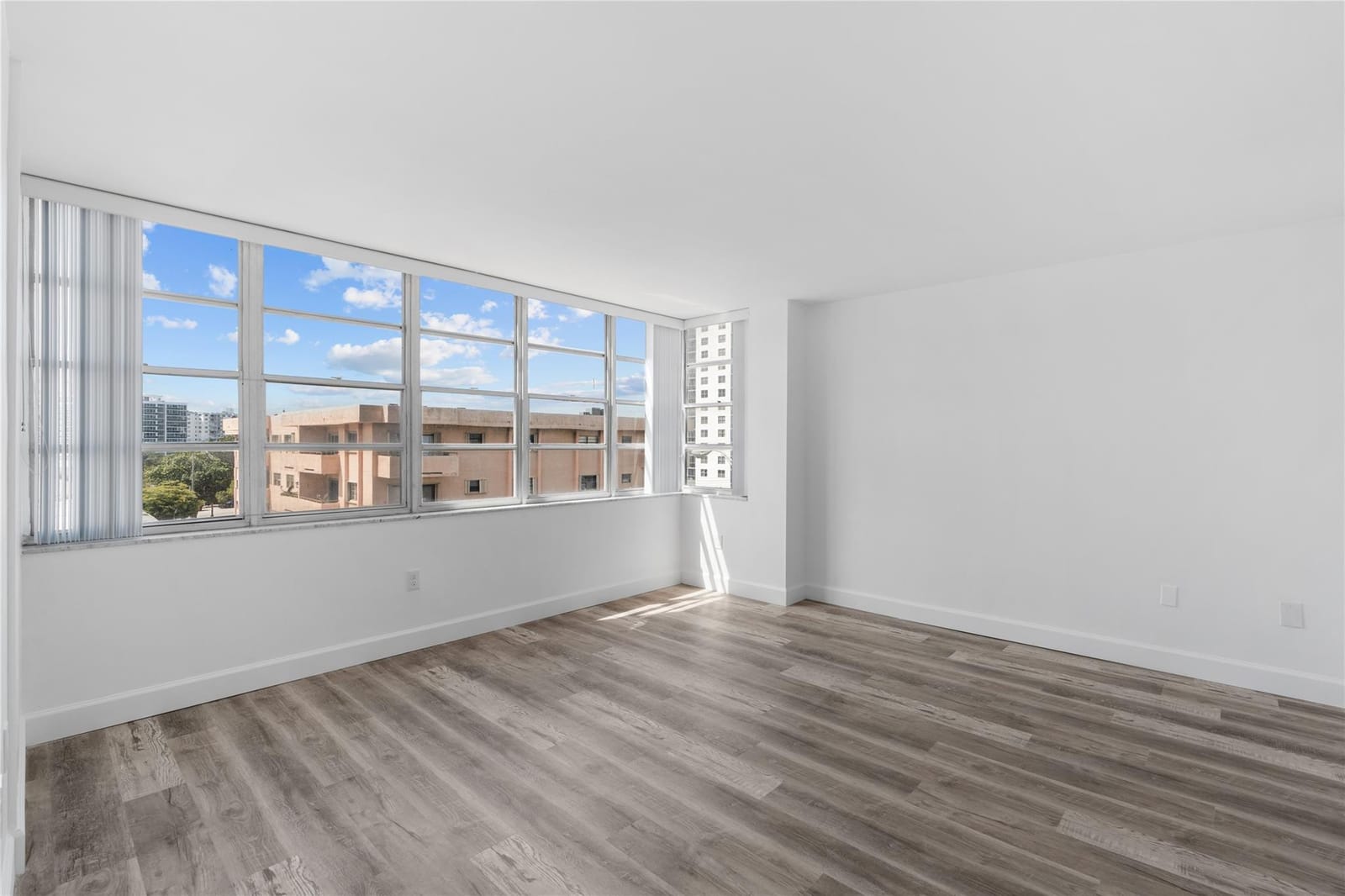6855 ABBOTT Avenue 504, Miami Beach, FL 33141 photo 16