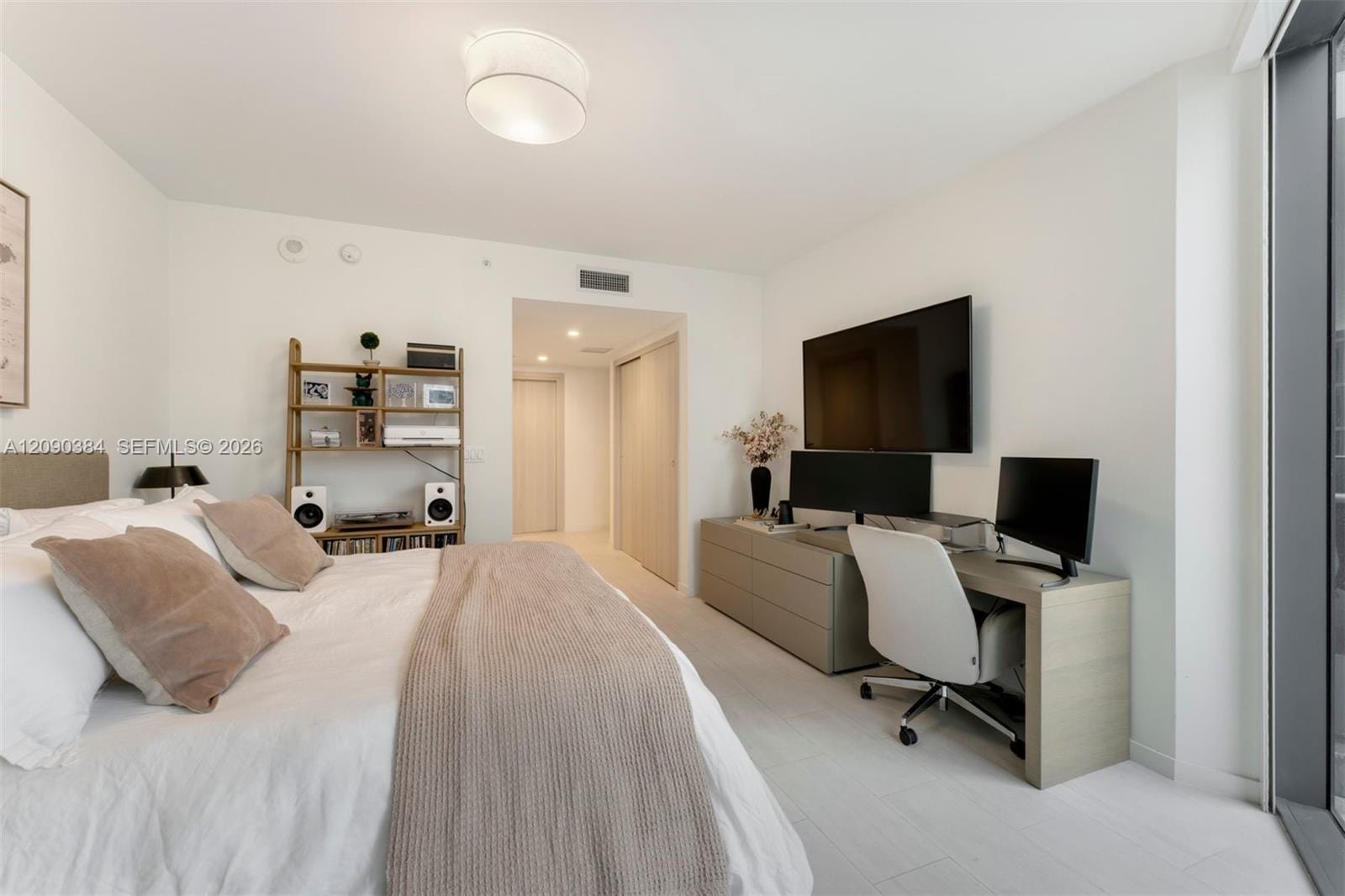 1000 Brickell Plaza 2401, Miami, FL 33131 photo 13