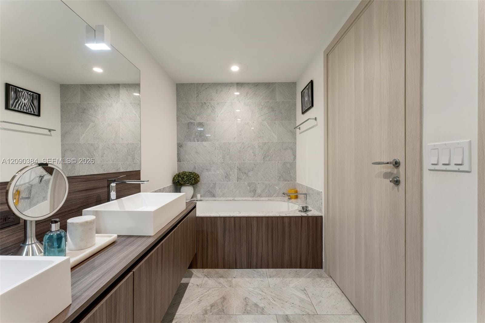 1000 Brickell Plaza 2401, Miami, FL 33131 photo 15