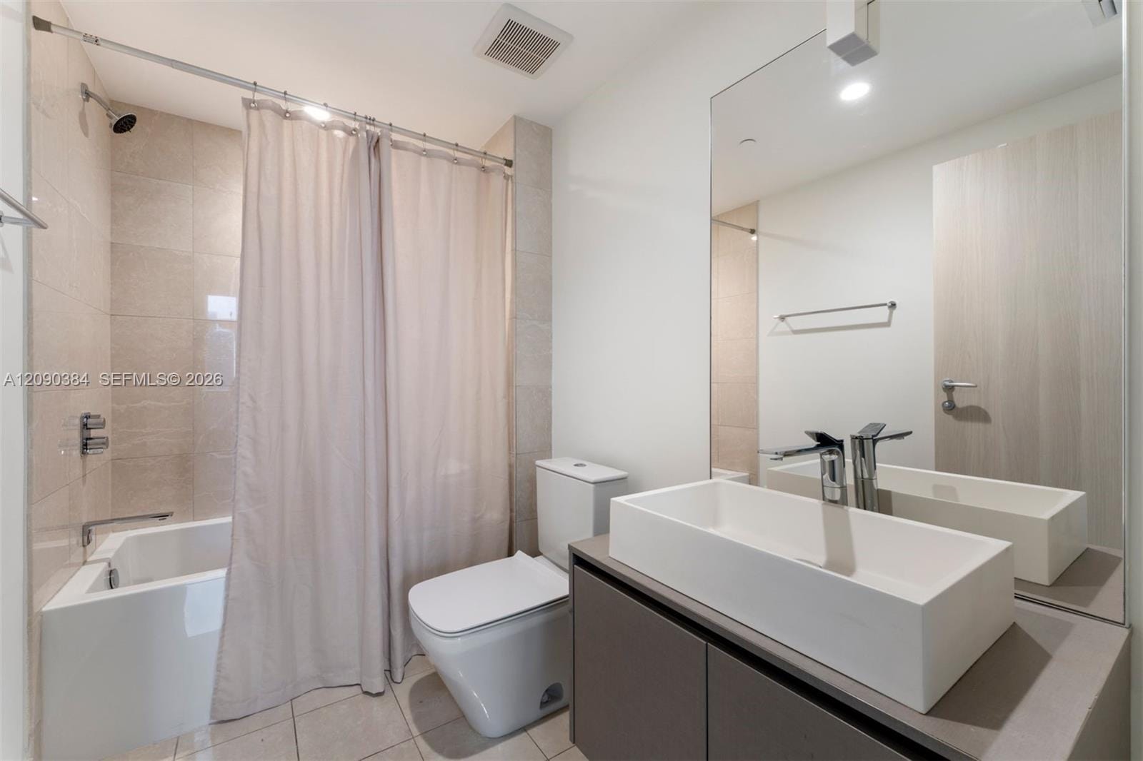 1000 Brickell Plaza 2401, Miami, FL 33131 photo 18