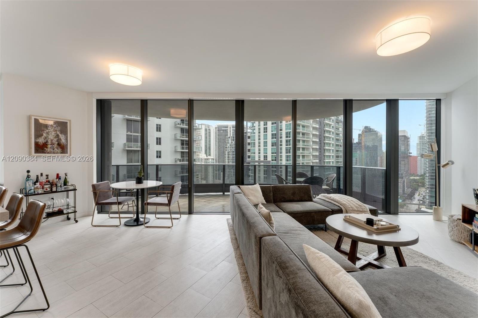 1000 Brickell Plaza 2401 — photo 4