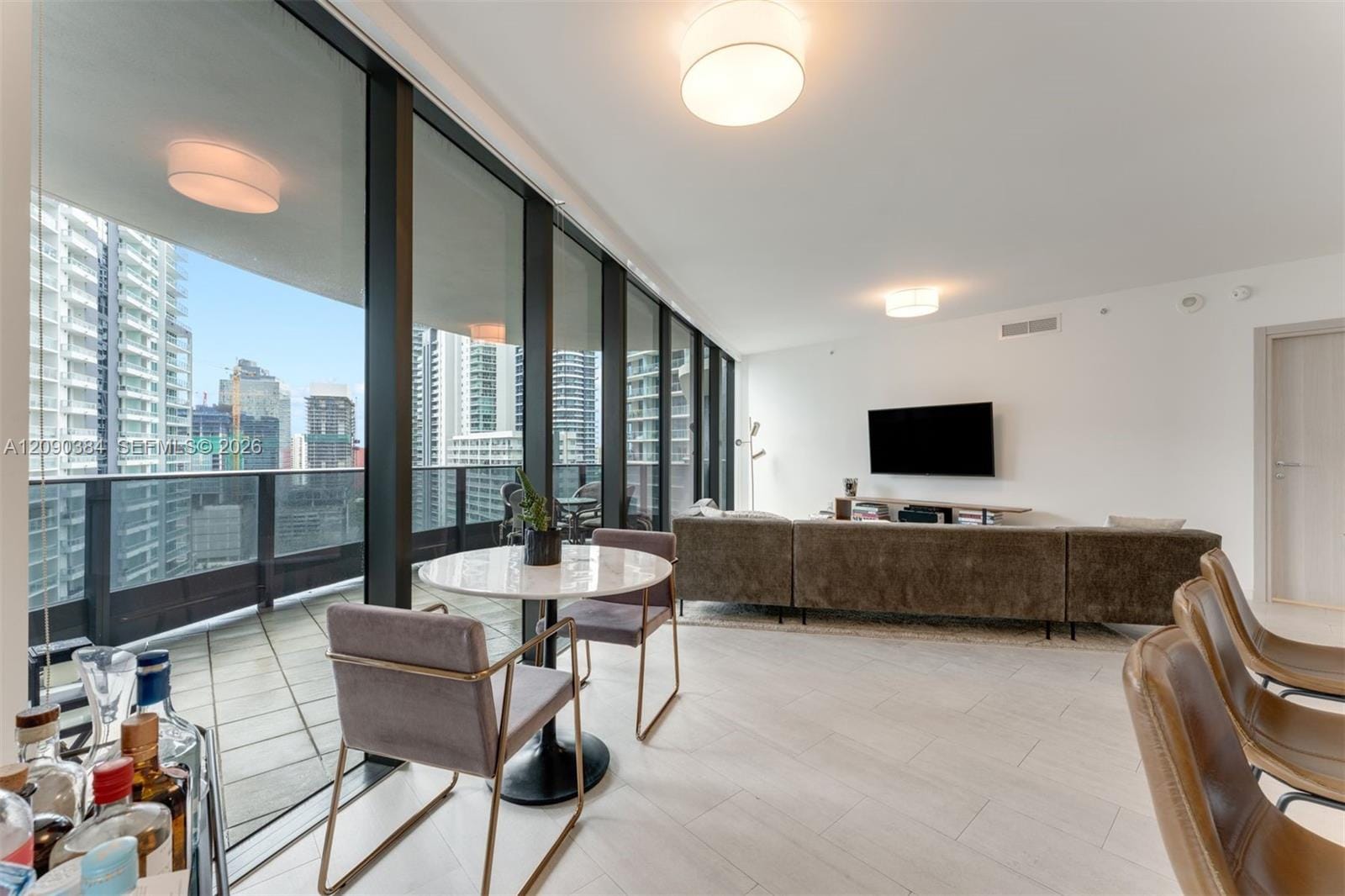 1000 Brickell Plaza 2401 — photo 6